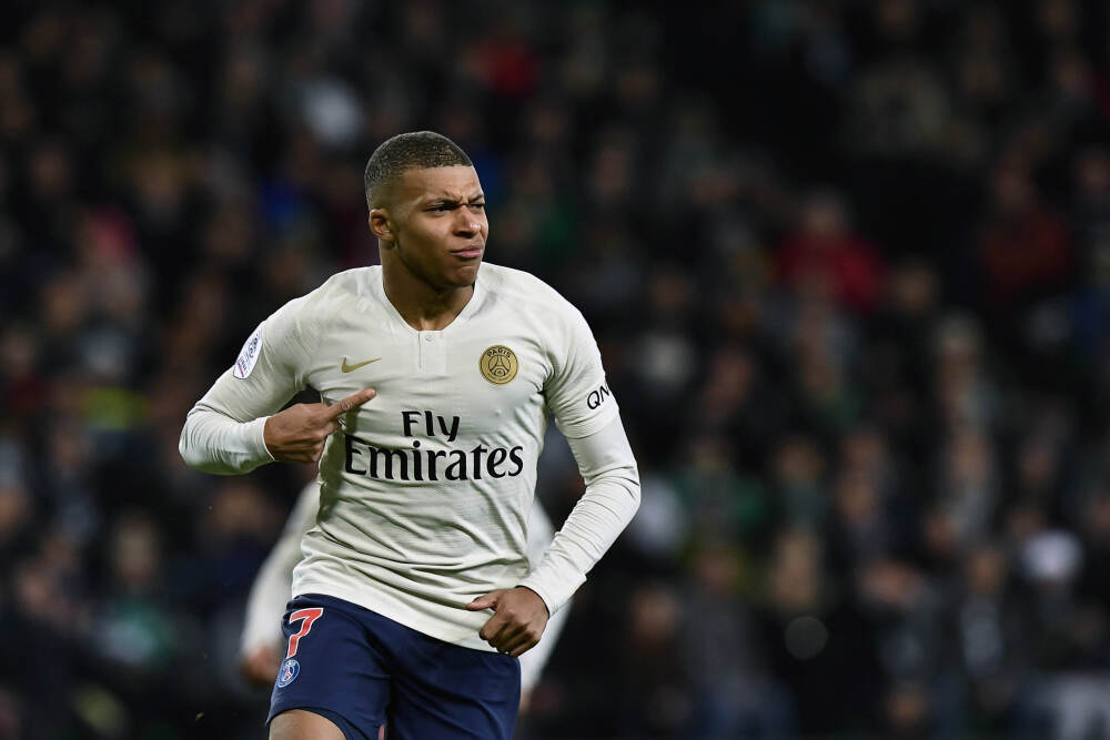 俄罗斯的想法我很清楚，他想把自己变成搅屎棍，通过跟乌克兰缠斗，把北约众生搅得鸡飞狗跳